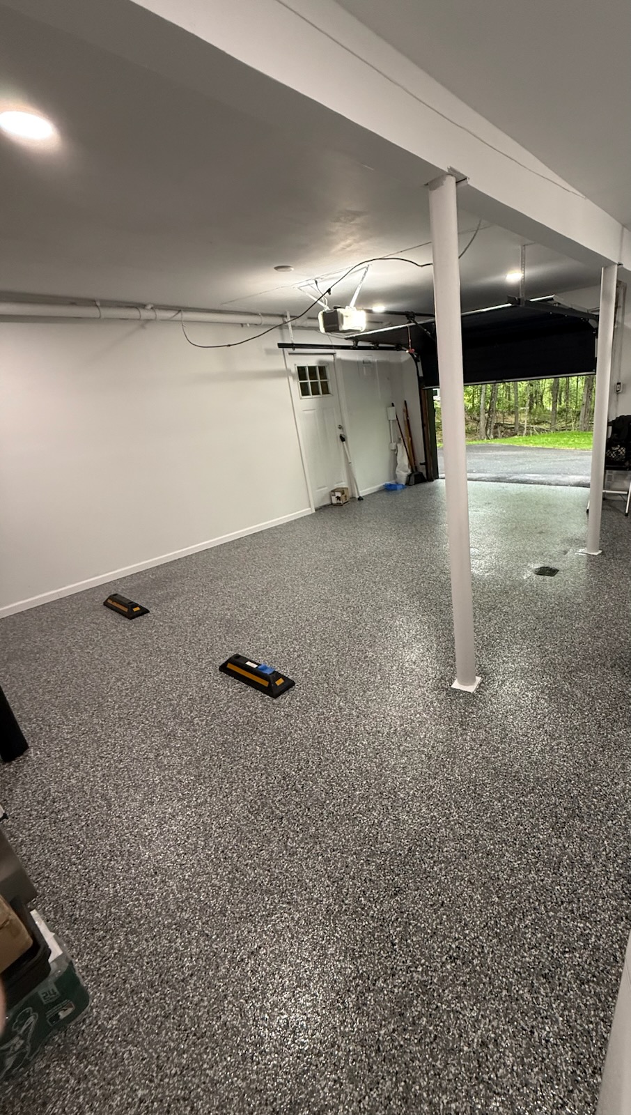 Garage Epoxy Flake System